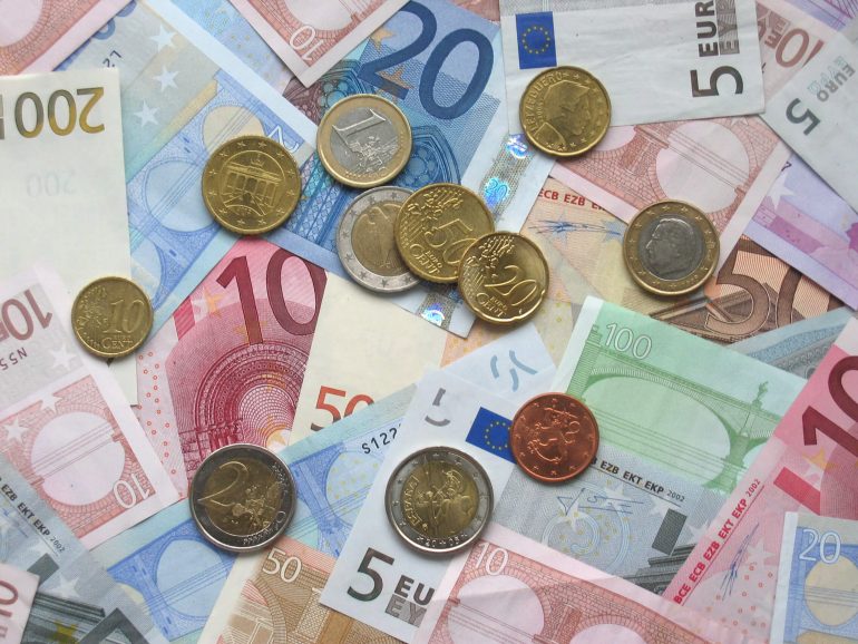 валюта черногории обмен валют черногория