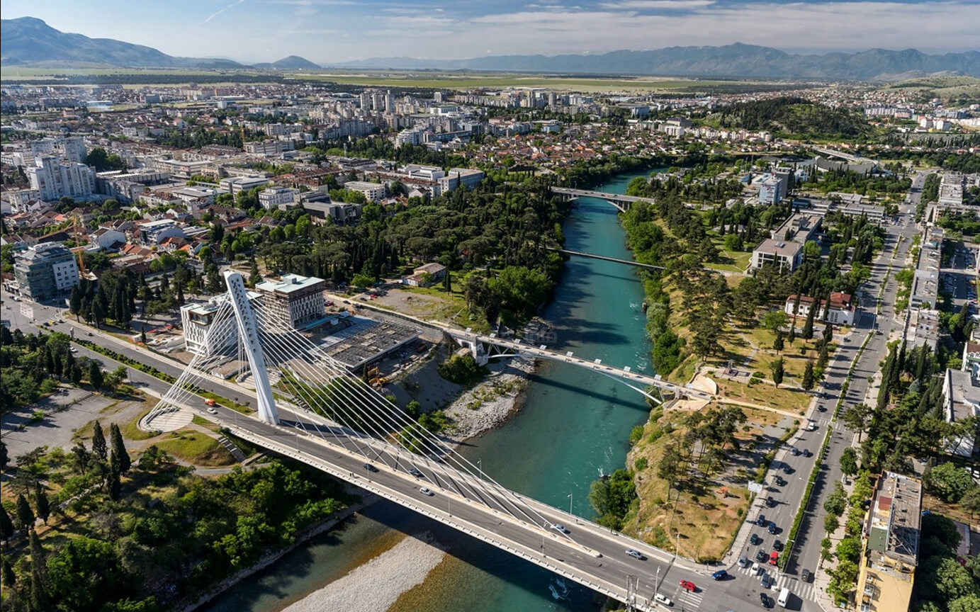 Как добраться из Тивата в Подгорицу: расстояние, стоимость, автобусом,  такси - Блог Сел и Поехал