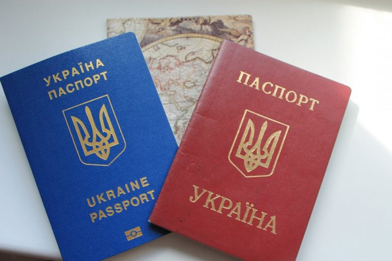 Нужна ли виза в Черногорию украинцам?