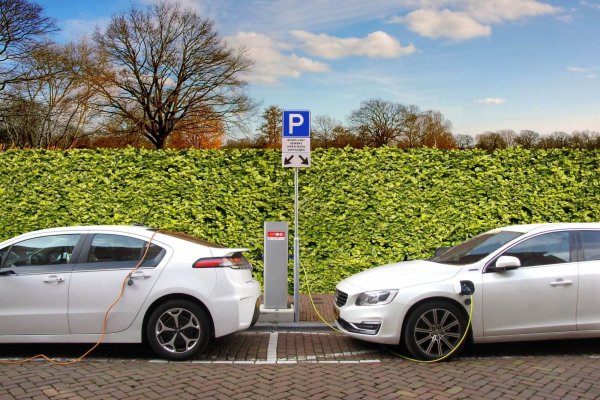20190810122317-electric-car1