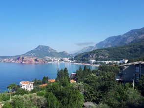 adriatic-sea-coast-sutomore-montenegro